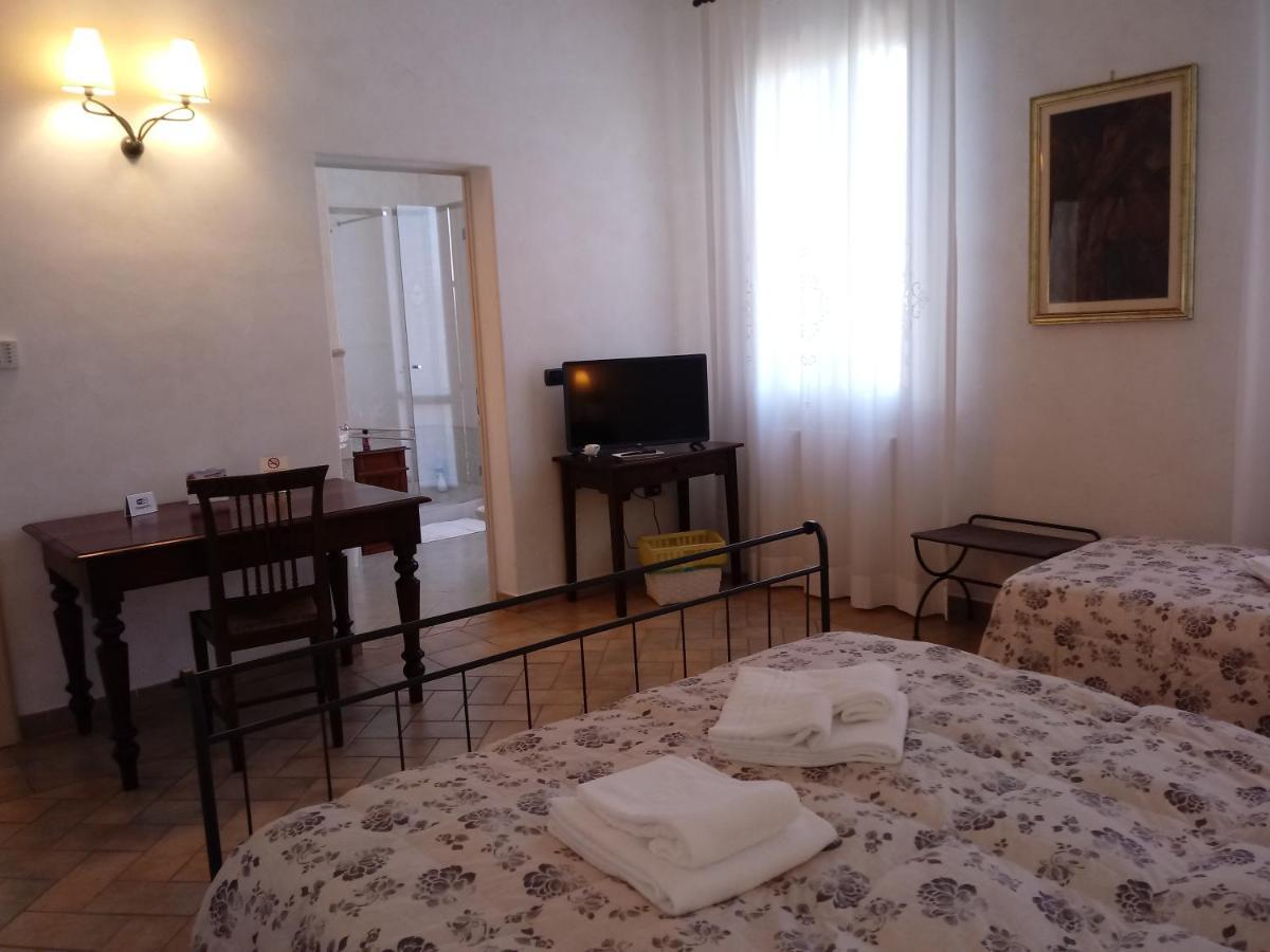 B&B Residence Il Ciliegio , Via Villa Superiore 93 Luzzara Suzzara Exterior foto