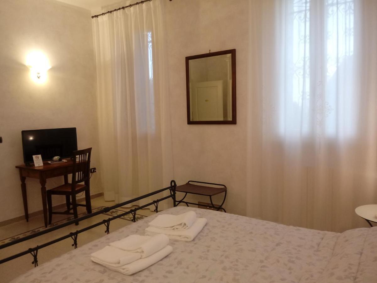 B&B Residence Il Ciliegio , Via Villa Superiore 93 Luzzara Suzzara Exterior foto