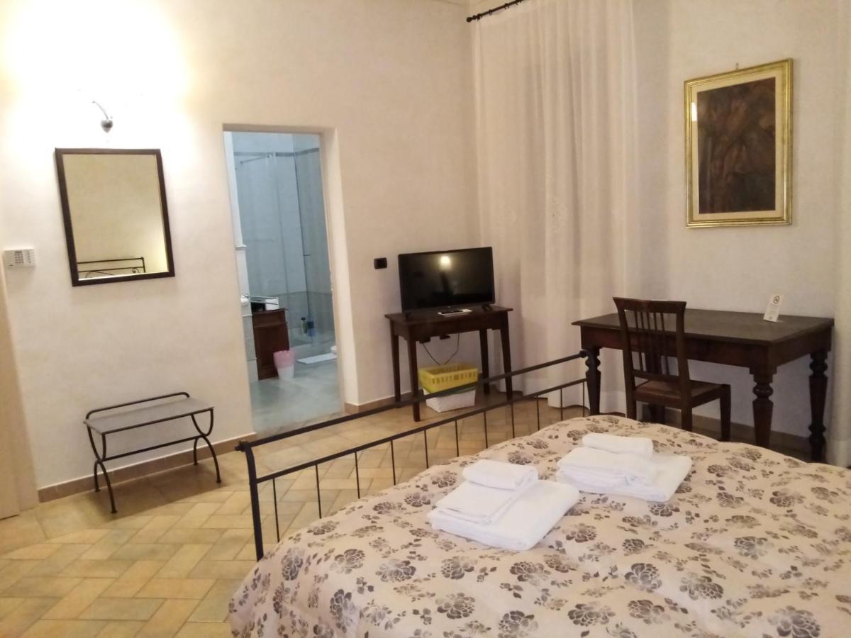 B&B Residence Il Ciliegio , Via Villa Superiore 93 Luzzara Suzzara Exterior foto